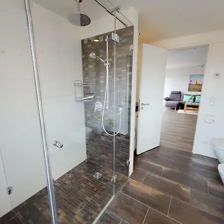 Seesichtpur Kaiser Apartment